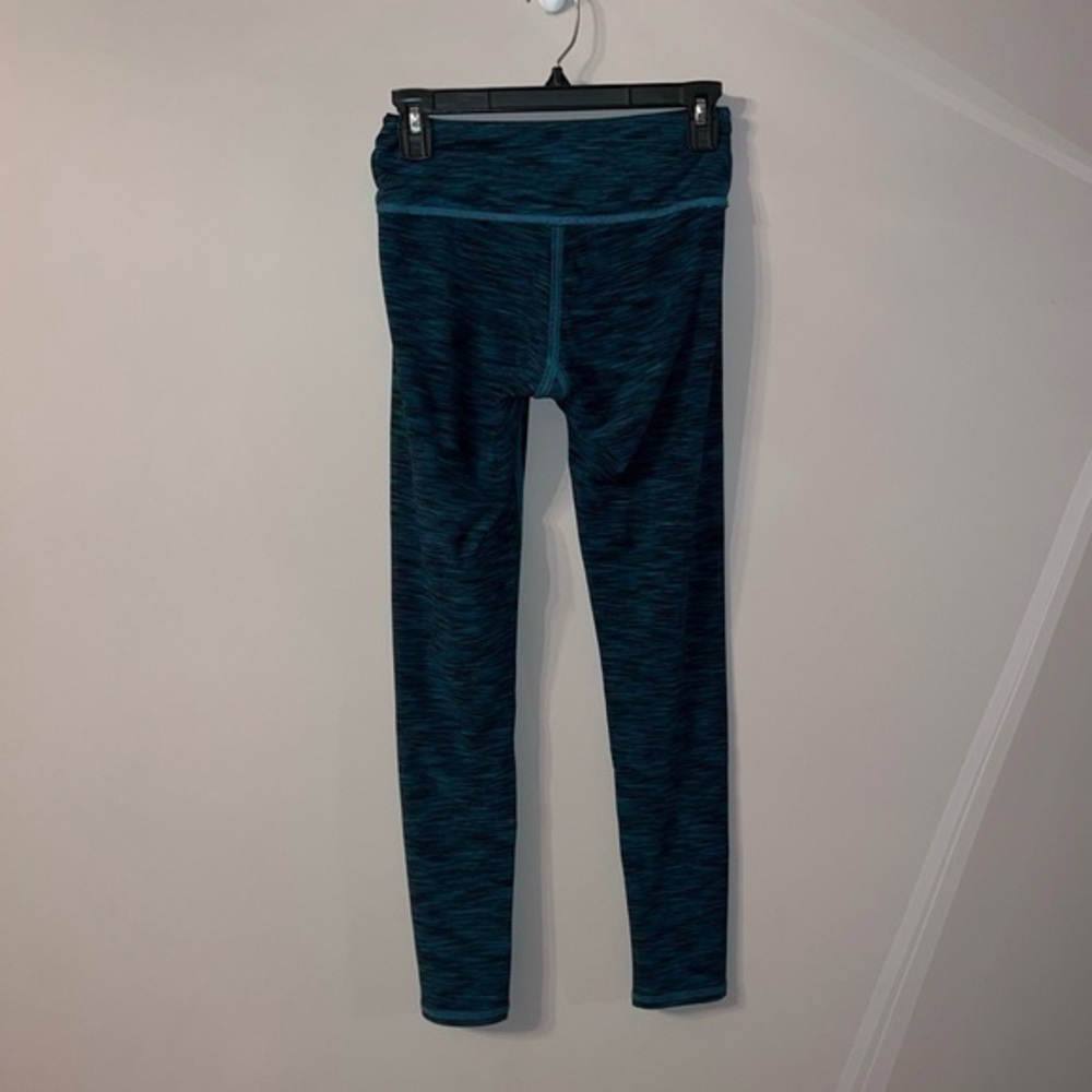 Black and turquoise with black detailing leggings RBX size small